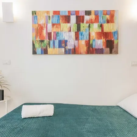 Extravacanza Old Town * بولينيانو آ ماري